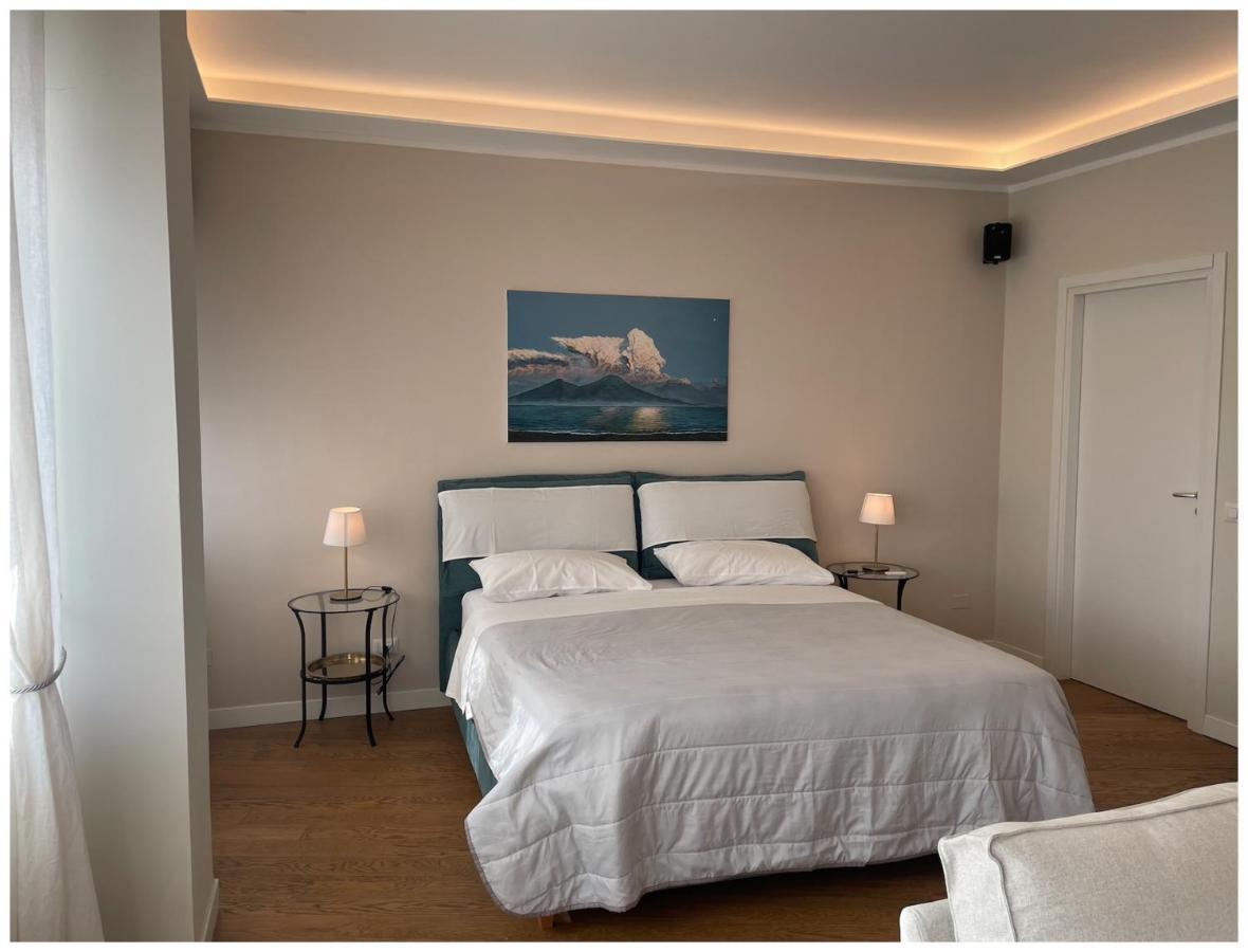 Aurelia'S Suite Napoli Exterior photo